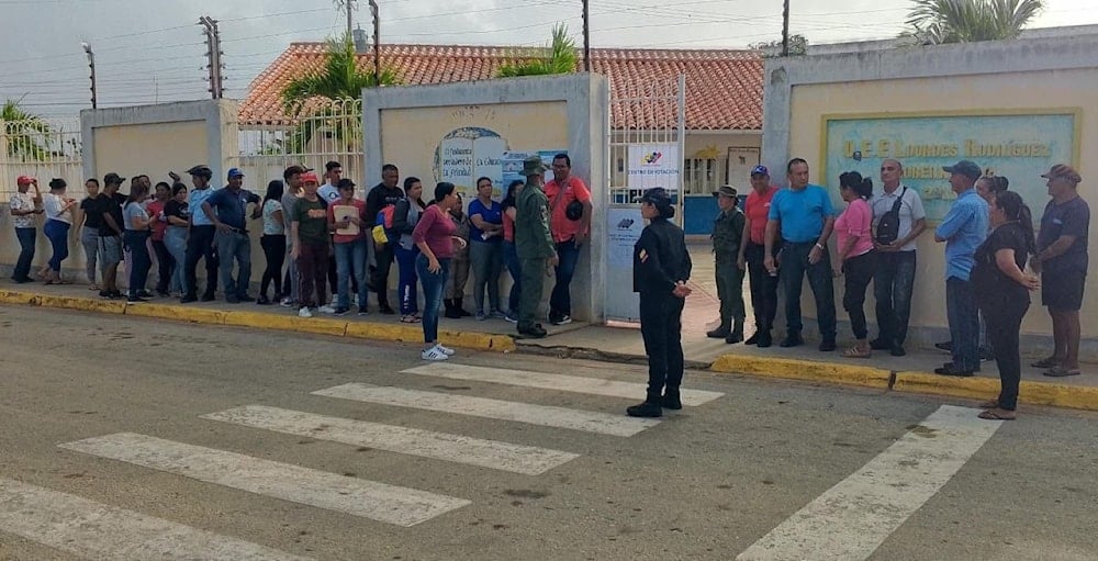 Venezuela celebra la cuarta Consulta Popular Nacional