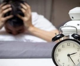 Sueño insuficiente provoca inflamación y presión alta