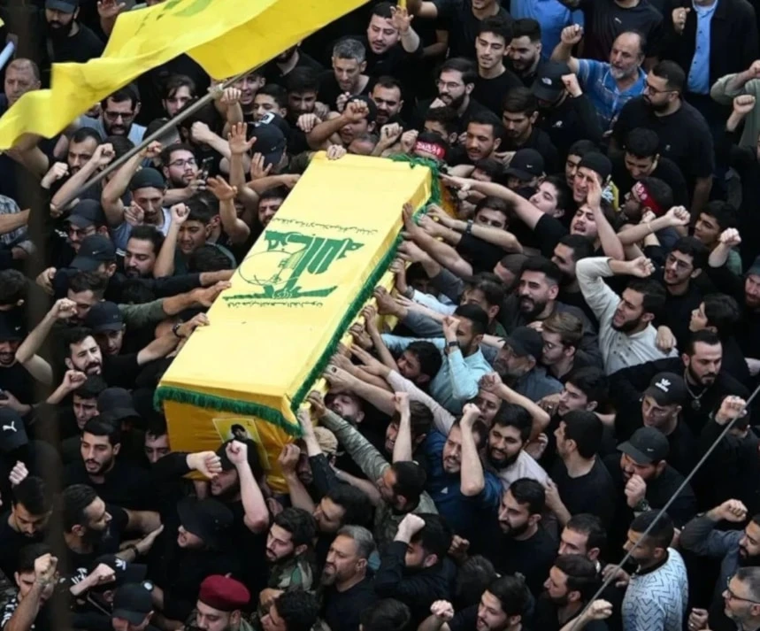 Hizbullah: El martirio del comandante al-Tabatabai no hará retroceder a la resistencia ni la disuadirá de completar lo que comenzó.