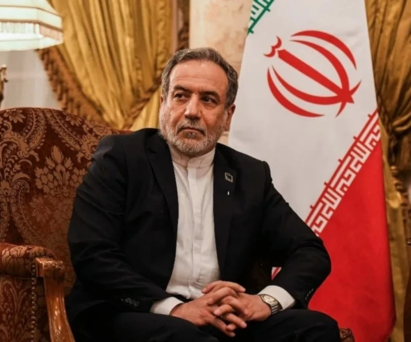 Canciller de Irán visitará París por invitación de su par de Francia