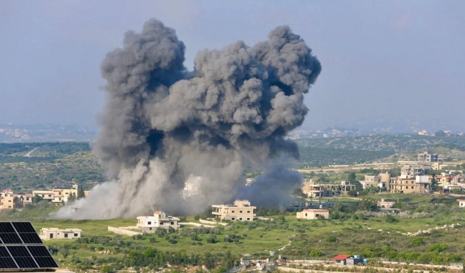 La persistencia de los ataques israelíes pese al acuerdo de tregua refleja la fragilidad del alto el fuego y la ausencia de mecanismos de supervisión efectivos.