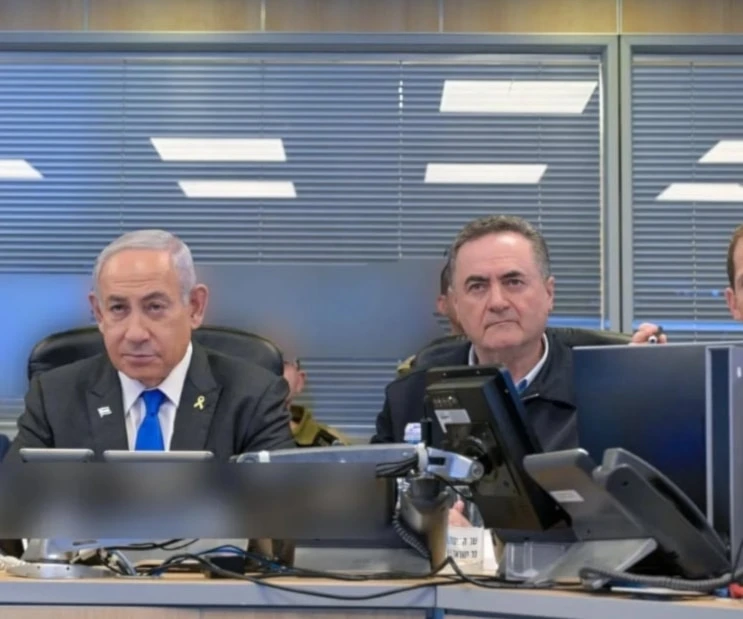 Netanyahu evalúa destituir a Katz y nombrar  Sa’ar en Guerra