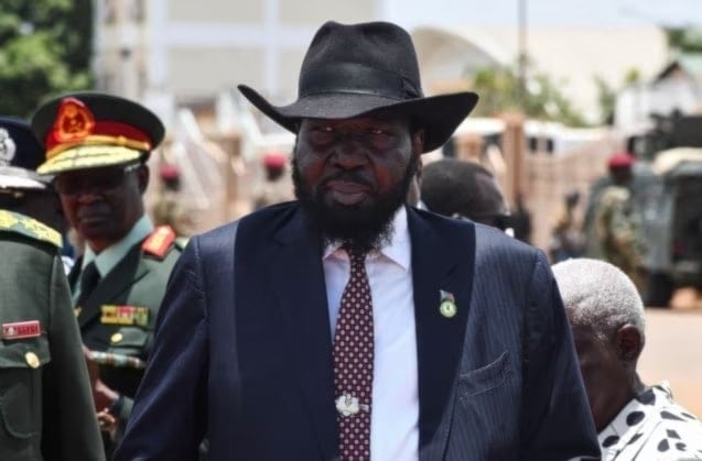 A principios de mes, Kiir también destituyó al vicepresidente Benjamin Bol Mail, considerado su sucesor preferido.