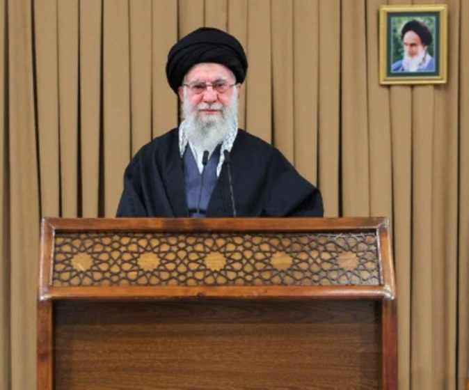 Khamenei llamó a mantener la movilización nacional frente a las presiones y ambiciones extranjeras.