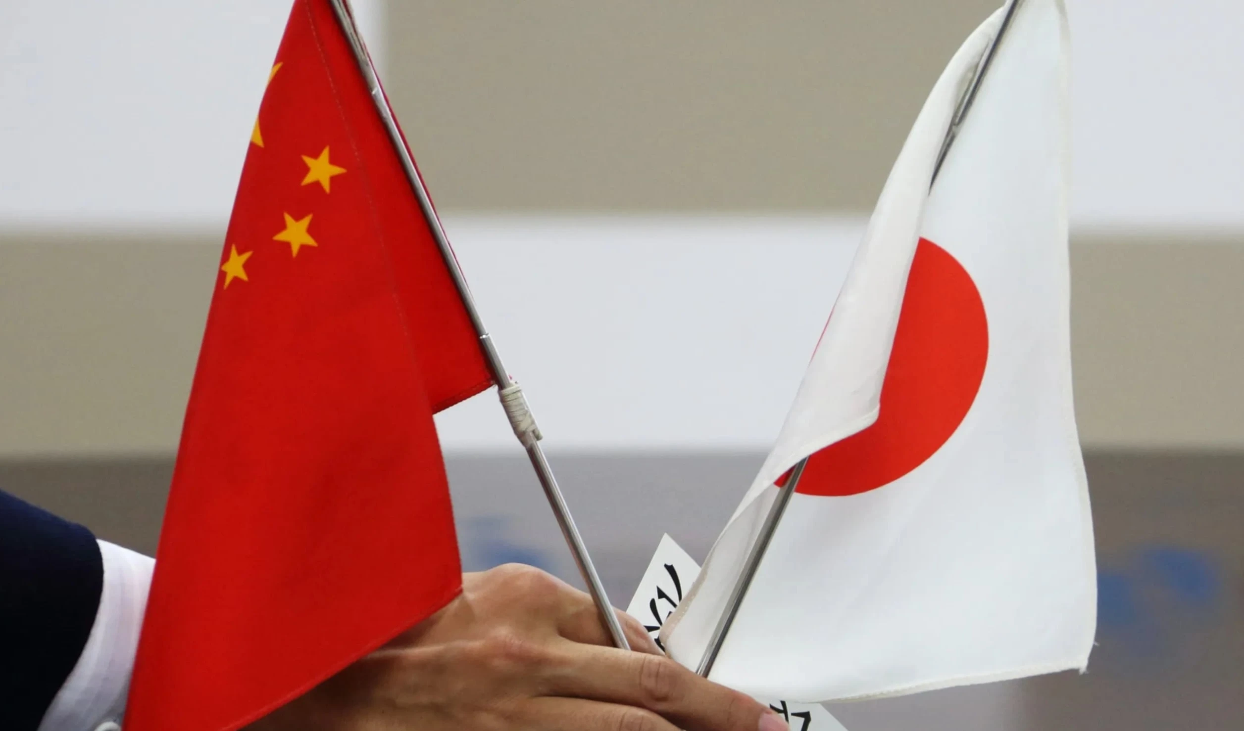 China renueva su advertencia a sus ciudadanos contra viajar a Japón