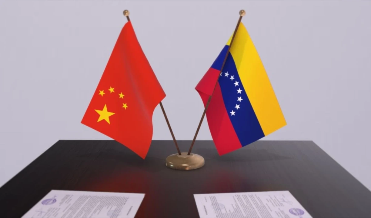 China condenó también las injerencias de EE. UU. en los asuntos internos de Venezuela.
