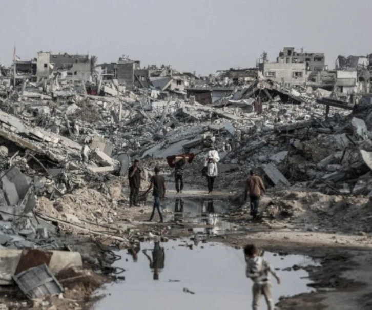 Los intensos bombardeos israelíes siguen destruyendo toda la Franja de Gaza. (Foto: AFP)