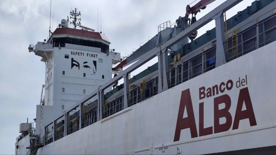 El barco del ALBA zarpó desde Venezuela con destino a Cuba.  