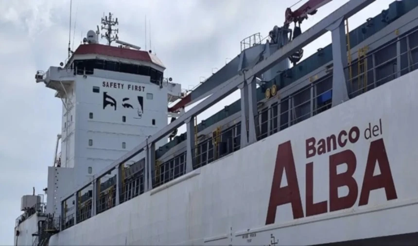 El barco del ALBA zarpó desde Venezuela con destino a Cuba.