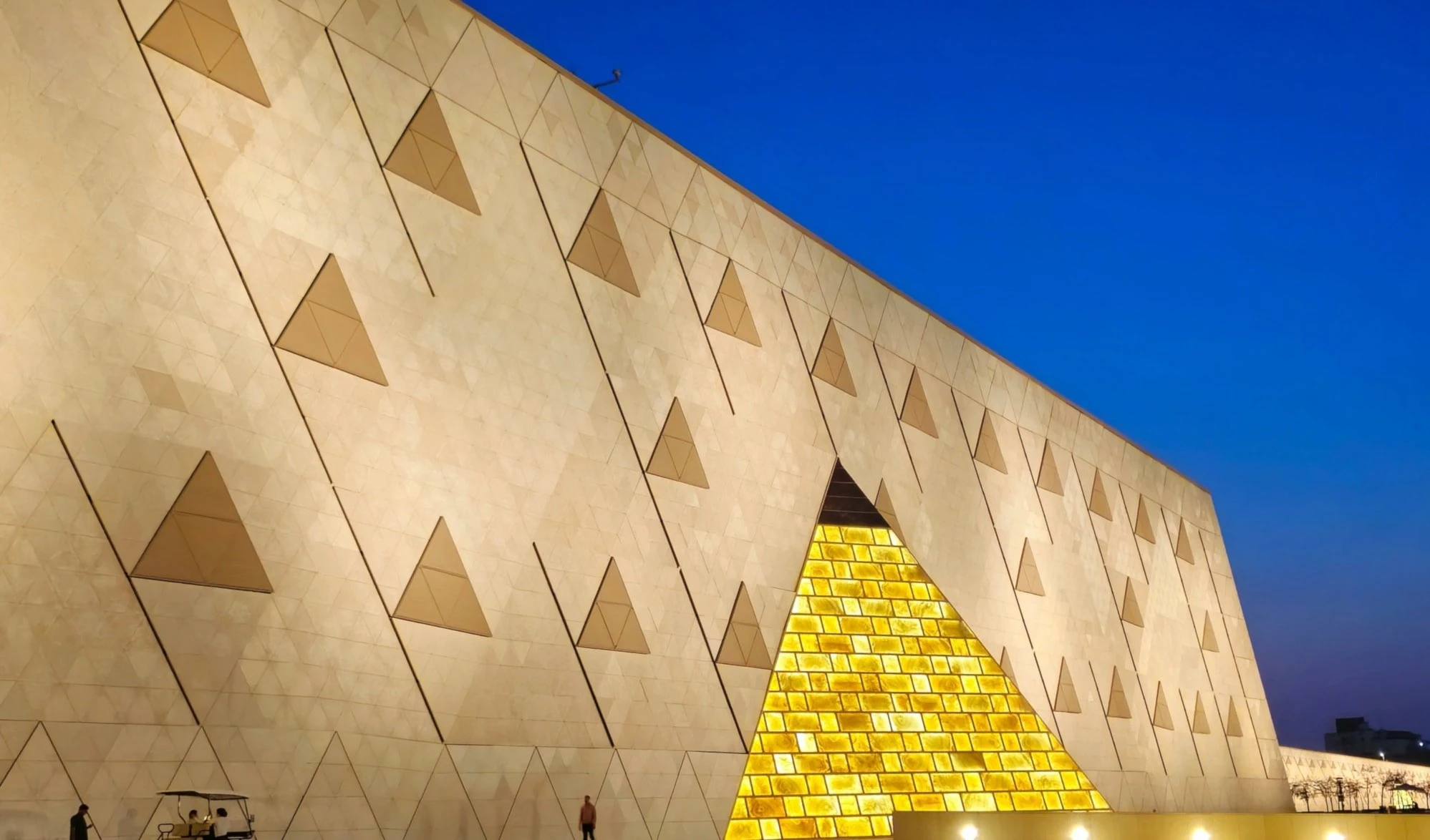 Nuevo Gran Museo de Egipto sorprende con tesoros faraónicos