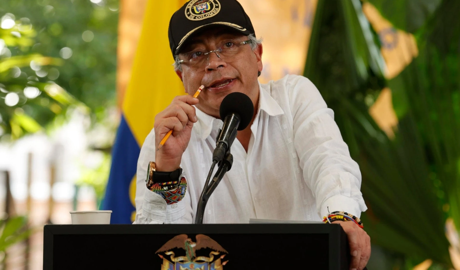 Un espacio aéreo nacional no lo puede cerrar un presidente extranjero