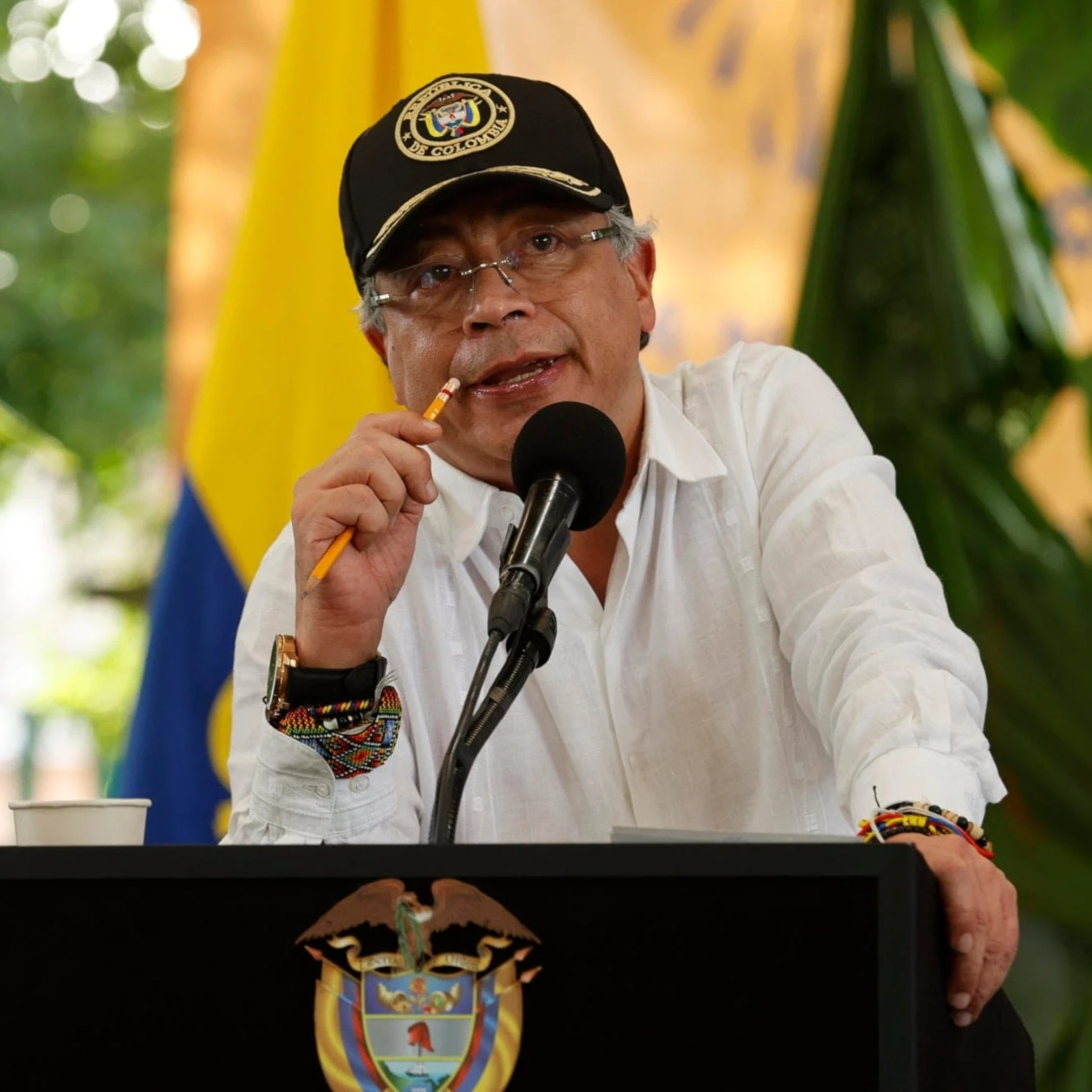 Un espacio aéreo nacional no lo puede cerrar un presidente extranjero