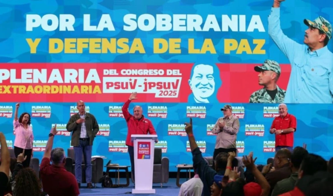Plenaria extraordinaria del V Congreso del PSUV y la JPSUV (Foto: Con el Mazo Dando)