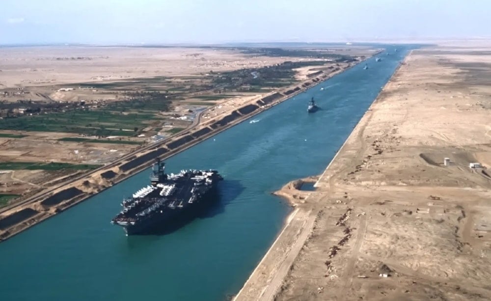 Canal de Suez aumenta ingresos un 14 por ciento tras calma regional