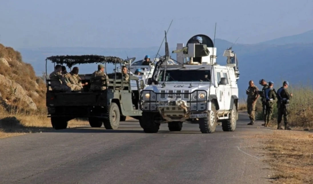 Fuerzas de la UNIFIL en la localidad libanesa de Kfarkela, cerca de la frontera con la Palestina ocupada (Foto: AFP).
