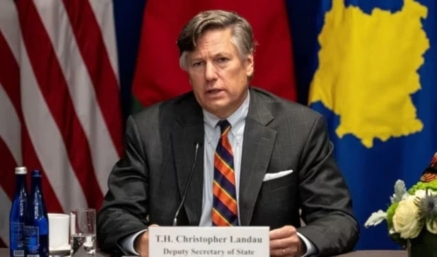 El subsecretario de Estado de Estados Unidos, Christopher Landau, felicitó a las fuerzas armadas de Mali por su lucha contra el terrorismo.