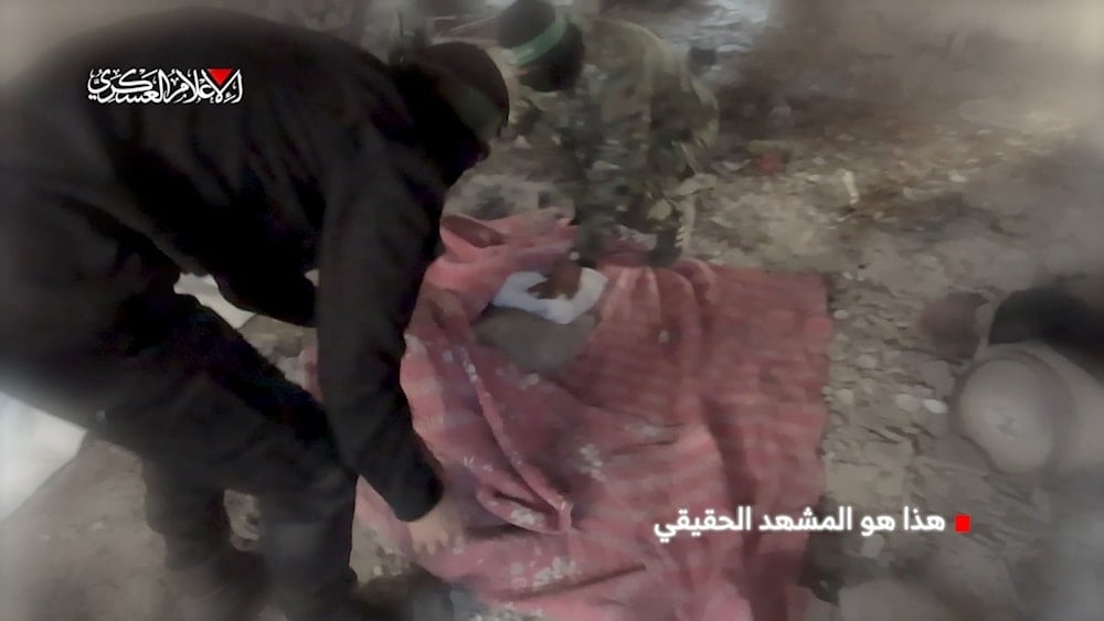 Al-Qassam desmintió imágenes difundidas por las fuerzas de ocupación israelíes, quienes aseguraron mostrar la recuperación de cuerpos de soldados.