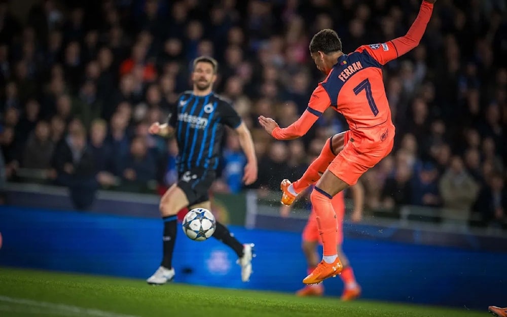 Barcelona empata y continúa lejos de vanguardia en Liga de Campeones.