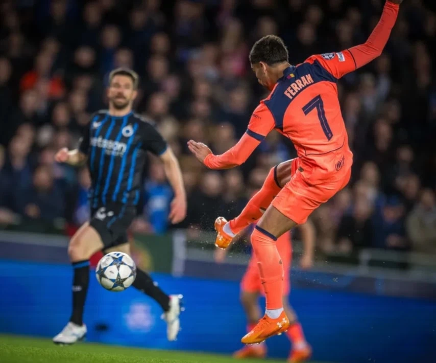 Barcelona empata y continúa lejos de vanguardia en Liga de Campeones.