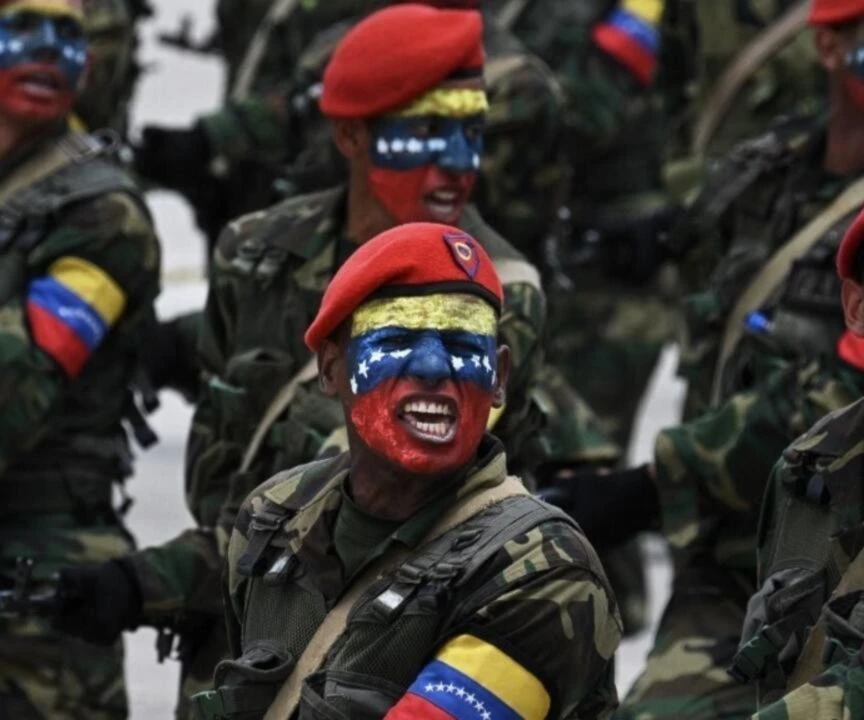 Venezuela refuerza sus fuerzas de seguridad ante las amenazas de Estados Unidos.