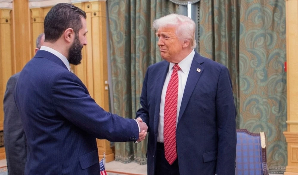 Primer encuentro entre Trump y Al Sharaa en Arabia Saudita.