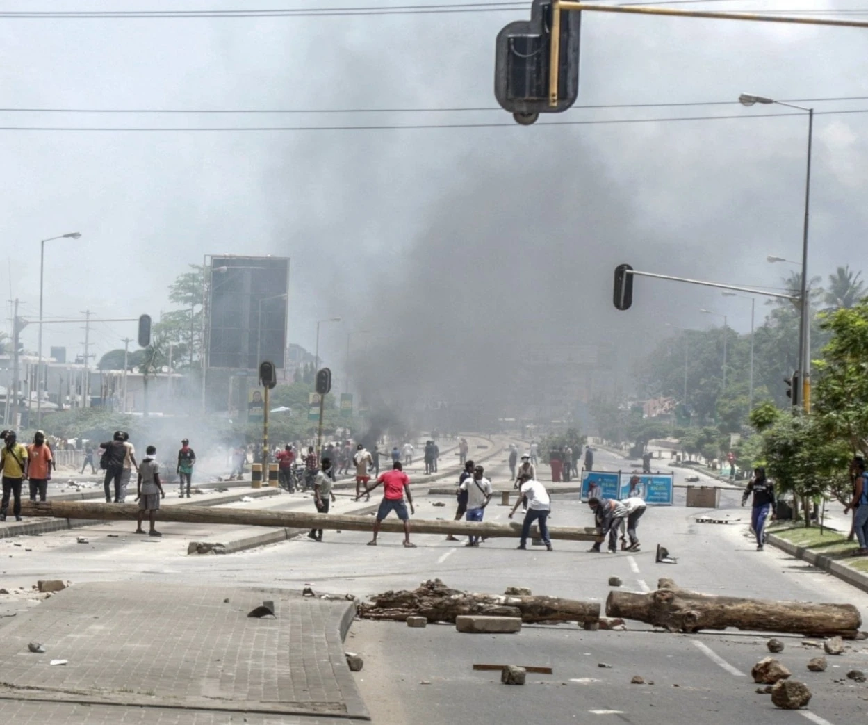 Policía arresta a líder del partido opositor de Tanzania