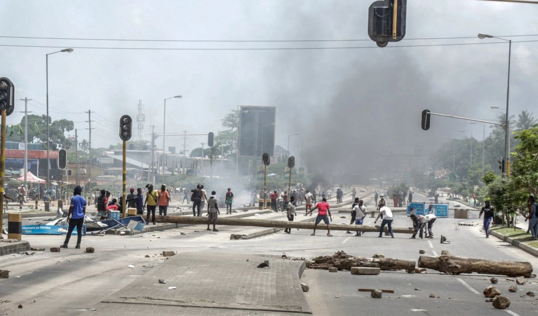 Policía arresta a líder del partido opositor de Tanzania