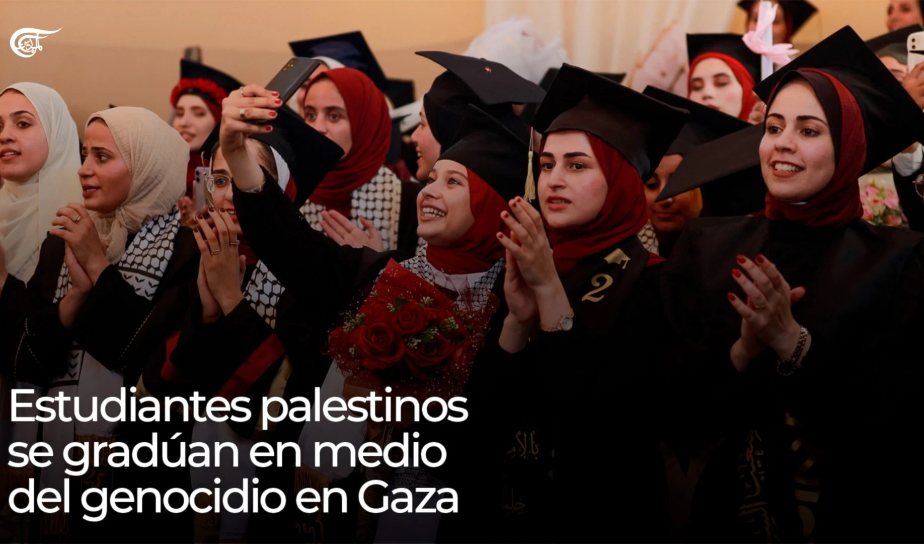 Estudiantes palestinos se gradúan en medio del genocidio en Gaza