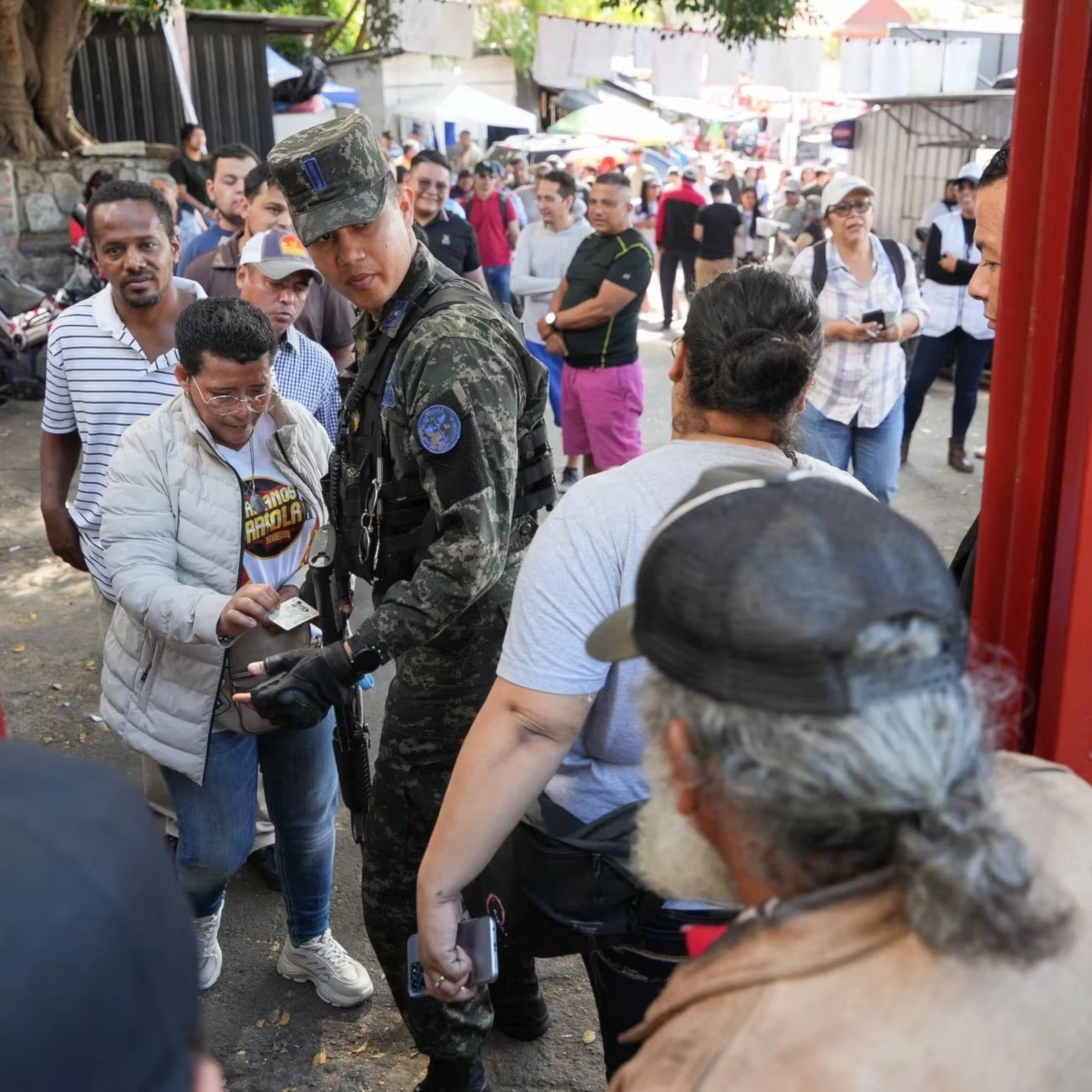 Las elecciones hondureñas contaron con un alto índice de participación ciudadana. (Foto: EFE)