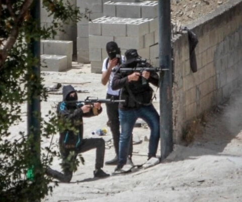 Las Brigadas Al-Quds informaron ataques contra fuerzas israelíes en Qabatiya. En Tubas y Al-Bireh hubo arrestos y cinco heridos.