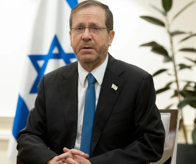 Herzog indicó que la decisión será tomada con “precisión y claridad” y que la “retórica violenta” en torno al caso no influirá en su juicio.