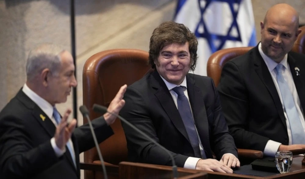 Javier Milei en la Knesset israelí durante su reciente visita a los territorios ocupados. (Foto: AFP)