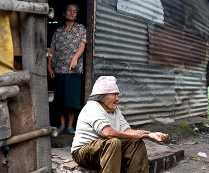 Pobreza con anuncio de auge económico en El Salvador