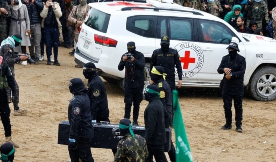 La Resistencia palestina ha cumplido con las entregas de cuerpos prisioneros israelíes a la Cruz Roja. (Foto: Archivo)