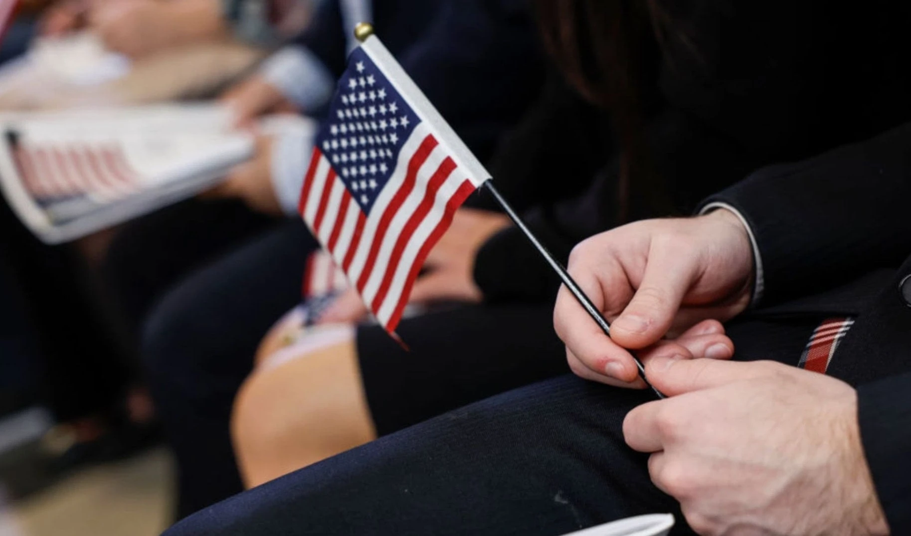 EE.UU. detiene todas las solicitudes de inmigración de 19 países