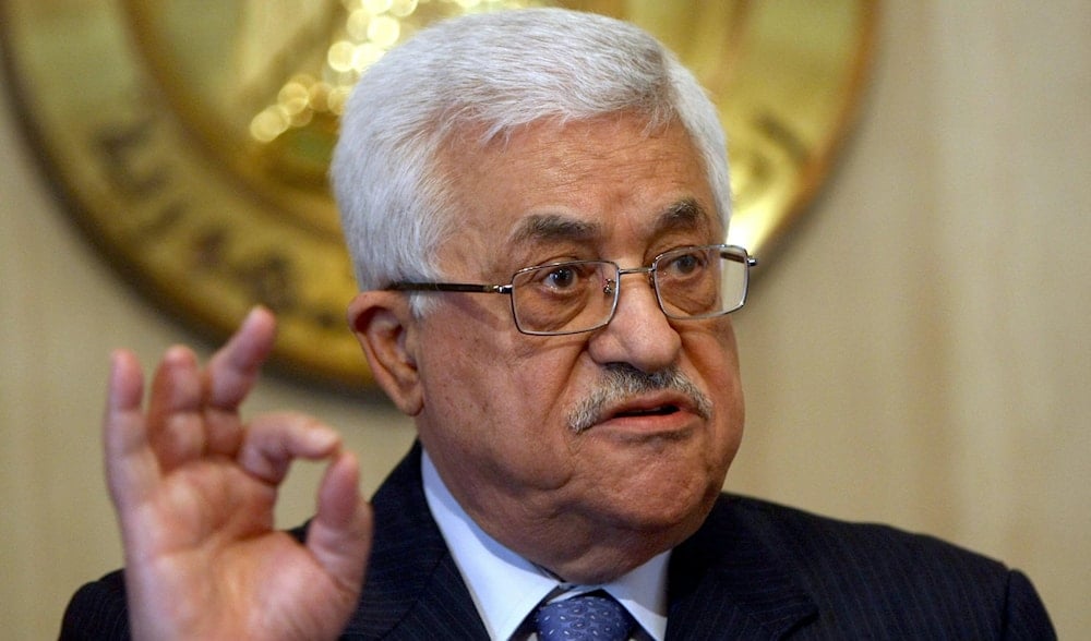 Abbas cancela las asignaciones financieras para las familias de los prisioneros, mártires y heridos palestinos