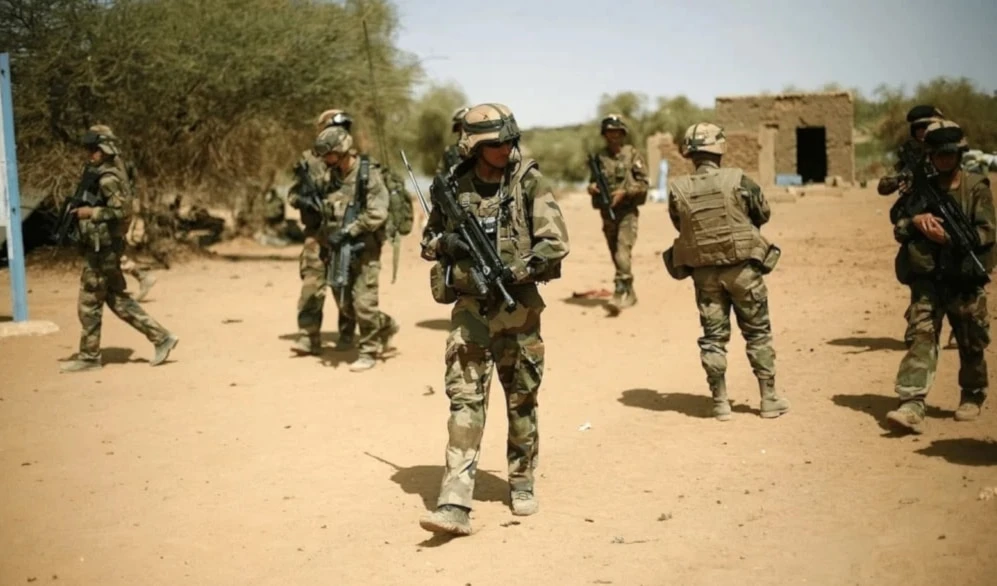 Senegal y Francia formarán comité para la partida de fuerzas francesas