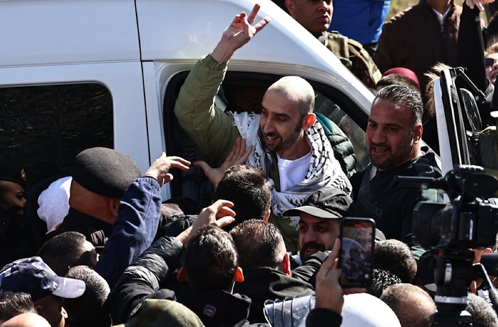 En Ramala, el pueblo y las familias recibieron a algunos de los liberados con manifestaciones de apoyo.