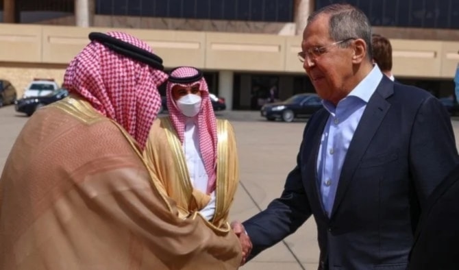 Serguei Lavrov y Yuri Ushakov viajarán el martes a Arabia Saudita. (Foto: Archivo)