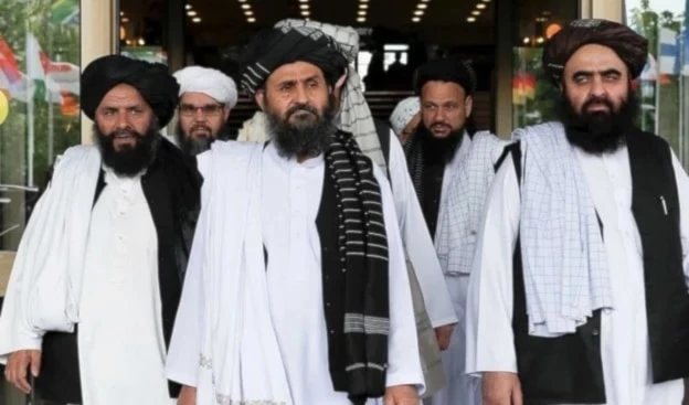 La delegación talibana visita Japón por primera vez.