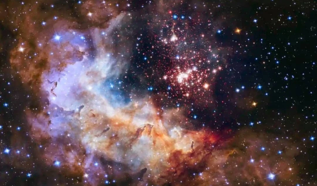 Científicos hallan la megaestructura más grande del universo conocido