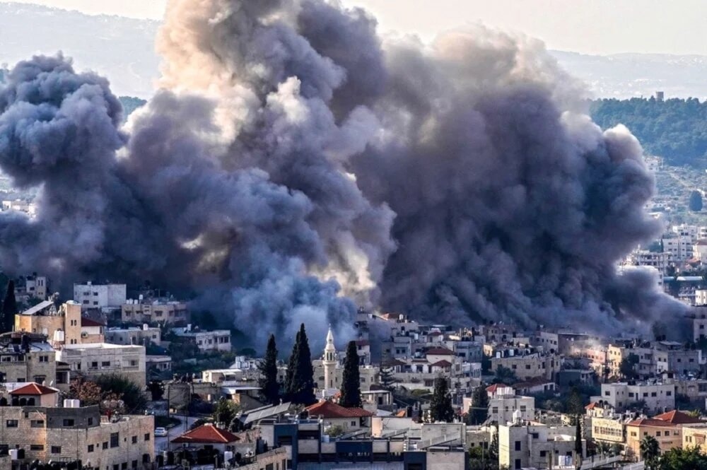 ​“Israel” destruyó cerca de 100 edificios en Yenín bajo órdenes de Netanyahu y Katz (Foto: AFP)