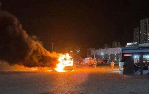 Tres autobuses explotan en Bat Yam, al sur de 