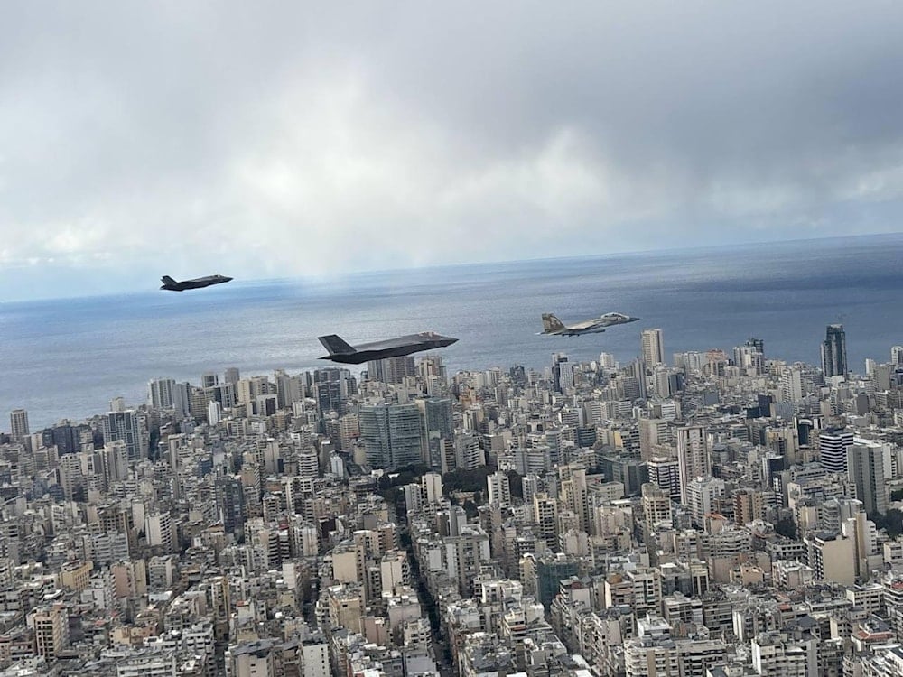 Sobrevuelo de aviones israelíes.