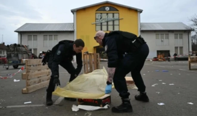 Un muerto y cinco policías heridos en un apuñalamiento en Francia