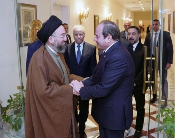 El presidente de Egipto, Abdel Fattah El-Sisi, recibió al jefe del bloque político iraquí Tiyar Al-Hikma (Corriente de Sabiduría), Ammar Al-Hakim, y la delegación acompañante.