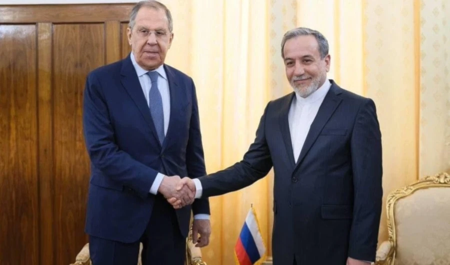 Encuentro entre los cancilleres de Rusia e Irán coincidieron en calificar sus conversaciones como fructíferas y constructivas y elogiaron el alto nivel de diálogo político entre los dos países..