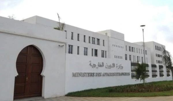 Argelia rechaza amenazas de Francia y advierte represalias por restricciones Argelia rechaza amenazas de Francia y advierte represalias por restricciones