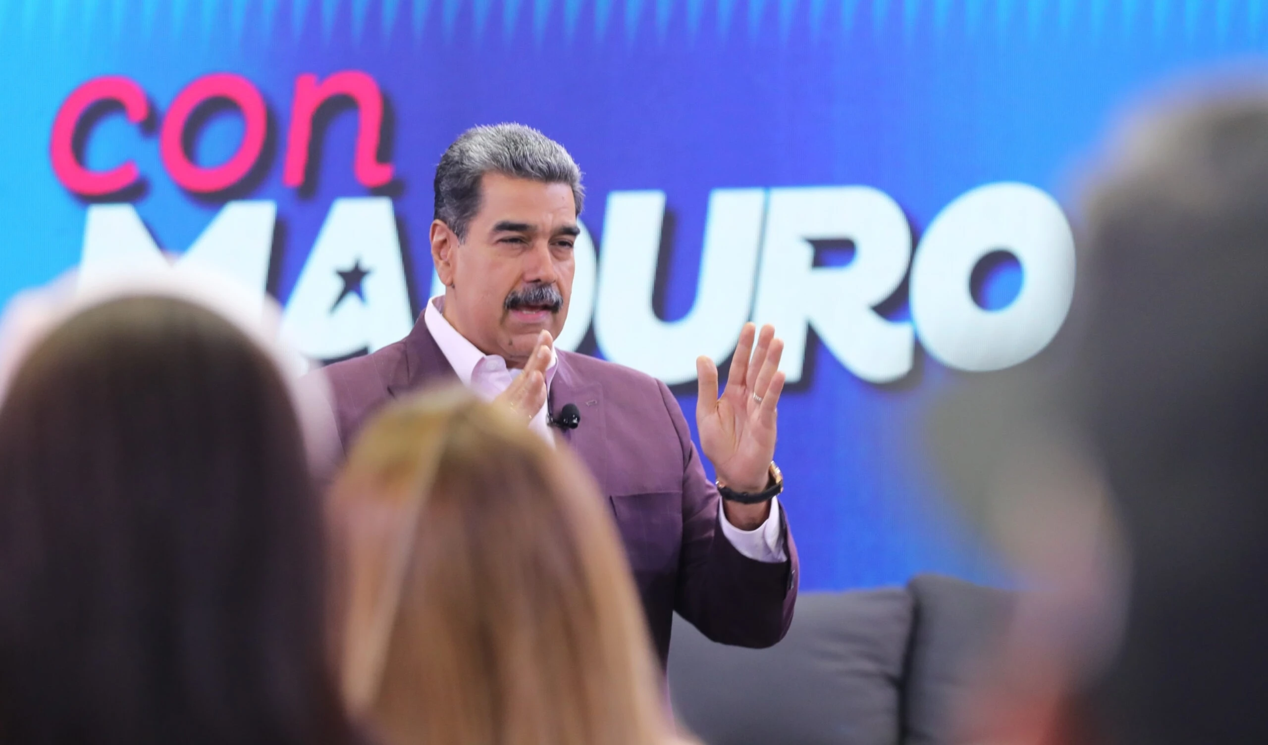 Nicolás Maduro conduce la edición 72 de su programa Con Maduro +.