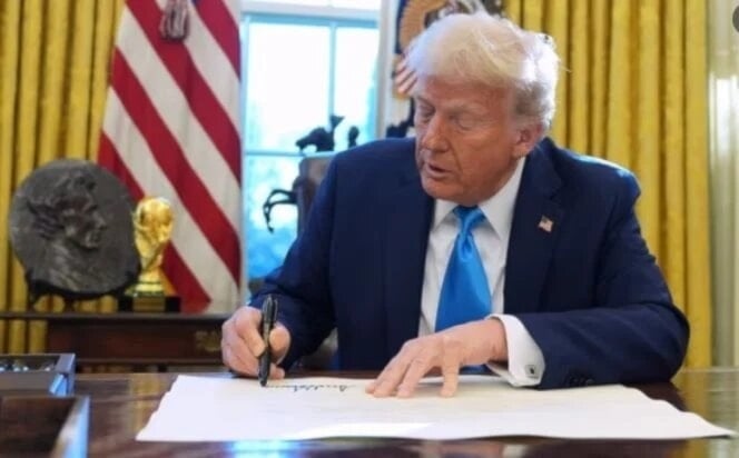 Trump firma órdenes ejecutivas para retirar su país de varias agencias de Naciones Unidas. 4 de febrero de 2025 (Foto: AFP)